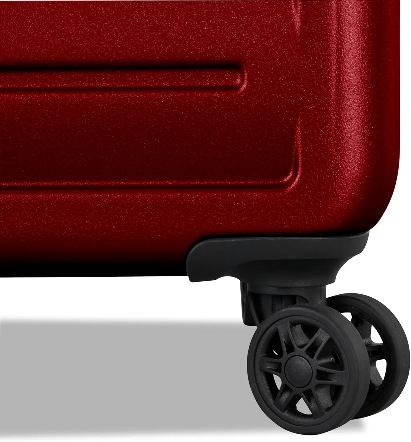 American Tourister Westridge Hardside Luggage Set with Spinner Wheels, Holly Red, 3PC Set (CO/M/L)
