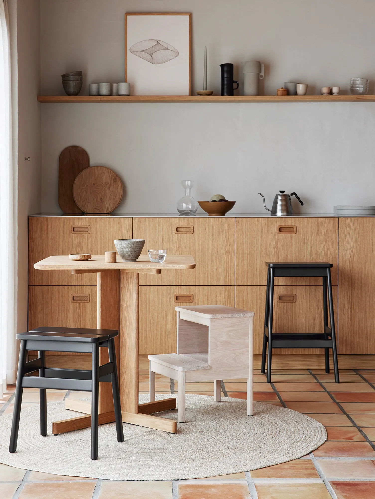 Angle Standard Bar Stool