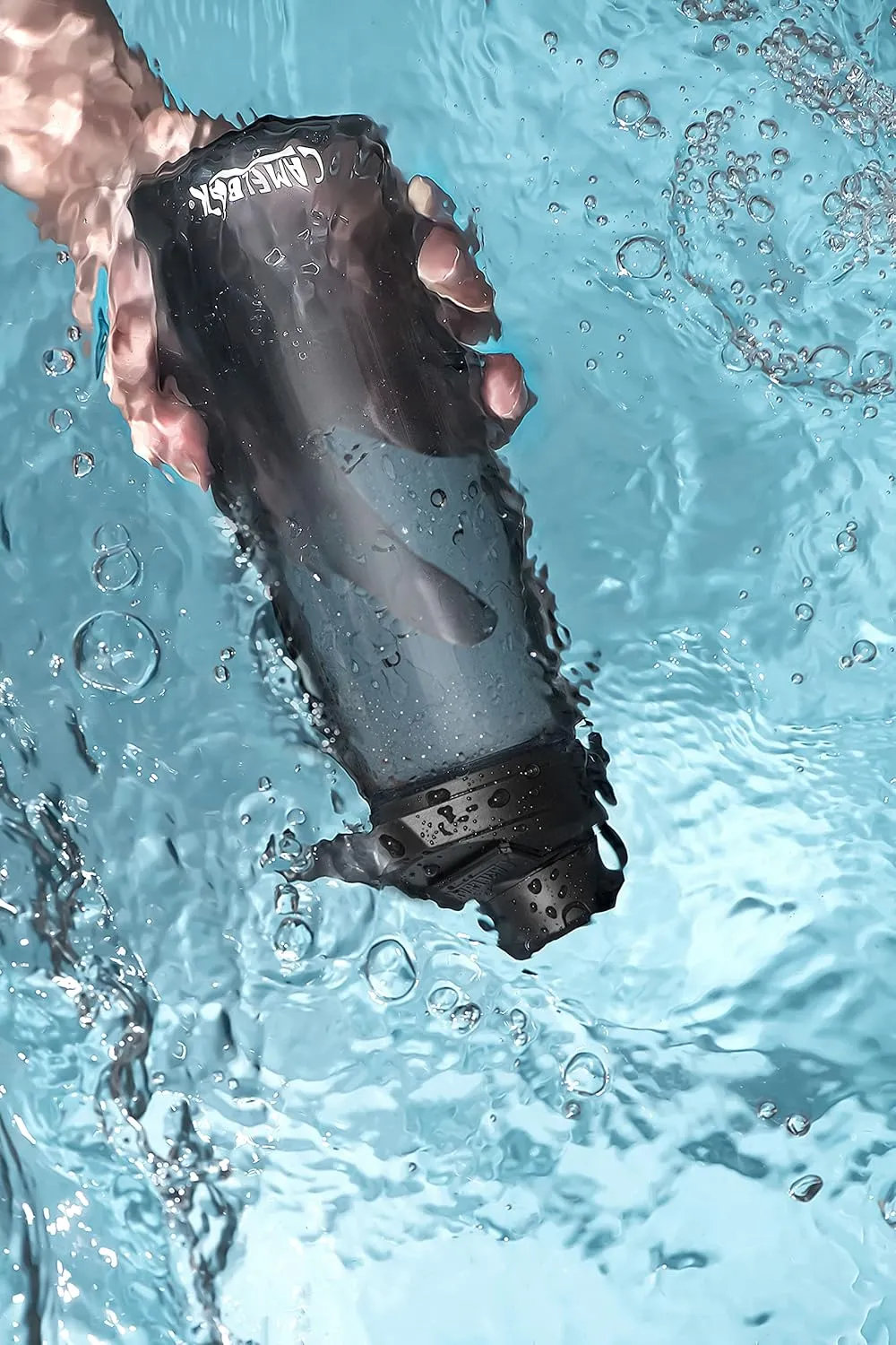 CamelBak Chute Mag BPA Free Water Bottle with Tritan Renew - Magnetic Cap Stows While Drinking, 32oz, Cardinal