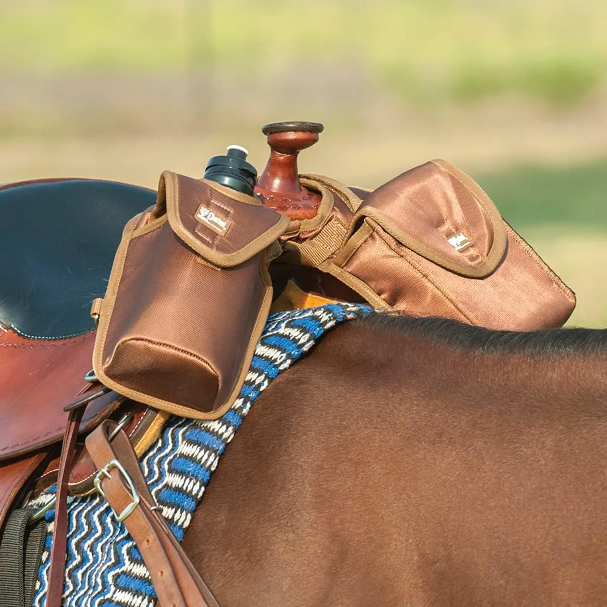 Cashel Horn Saddle Bag Bottle and Lunch Holder