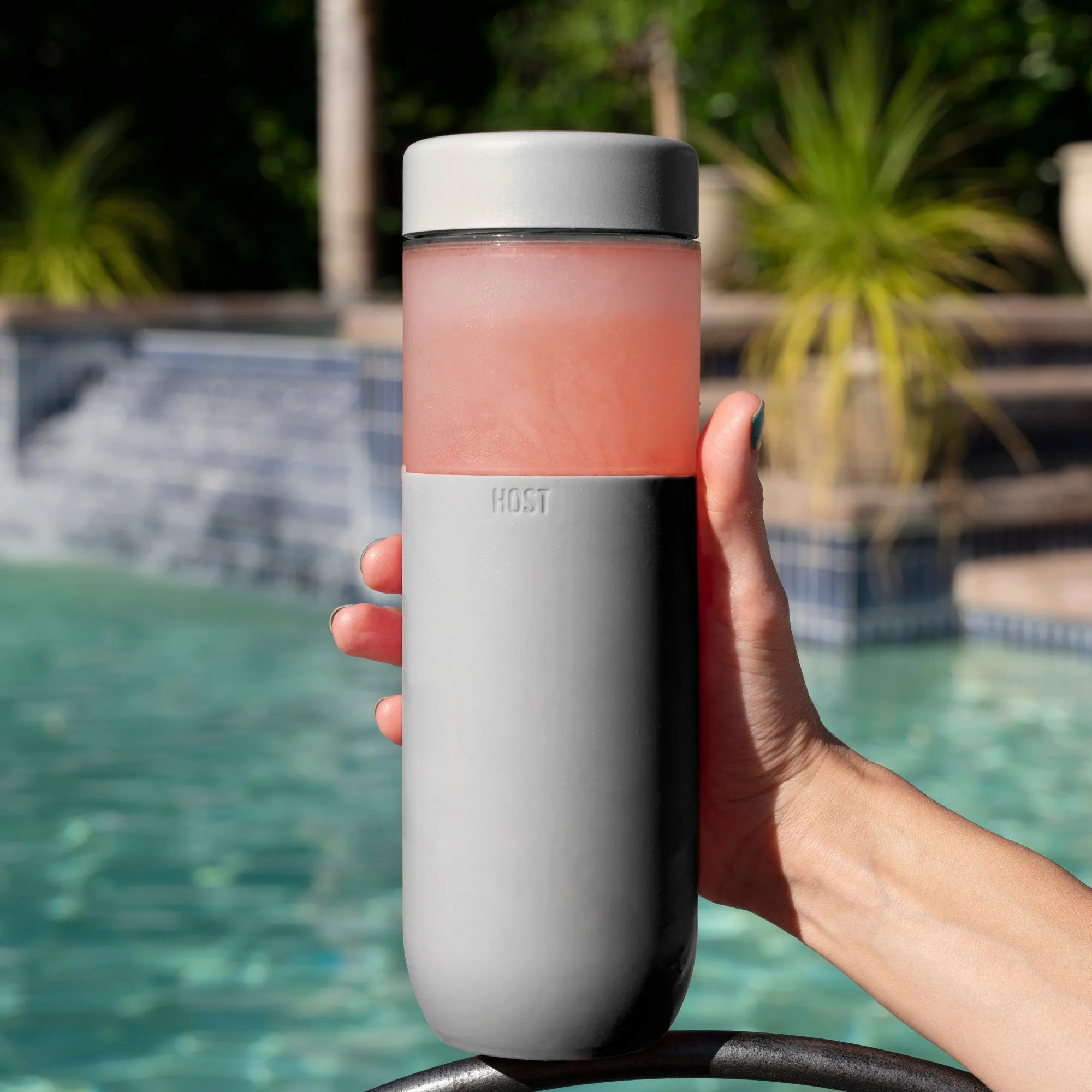 Freeze™ bottle in gray by host®