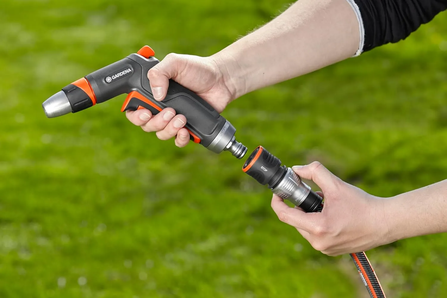 Gardena Premium Cleaning Nozzle Set: Robust Cleaning Nozzle and Water Stop Connector, Practical Cleaning Set, Frost/UV Proof (18306-20)