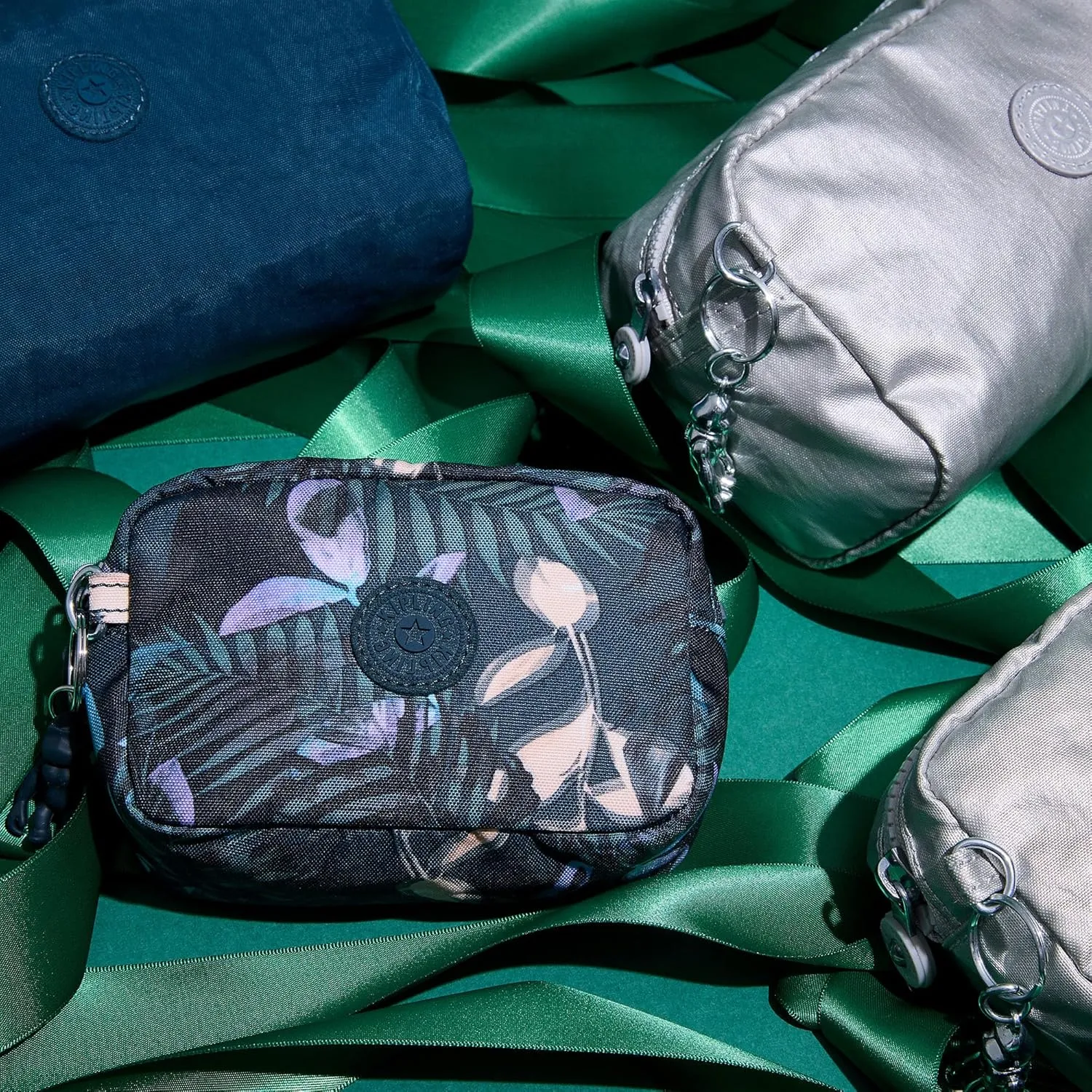 Kipling Gleam Metallic Pouch