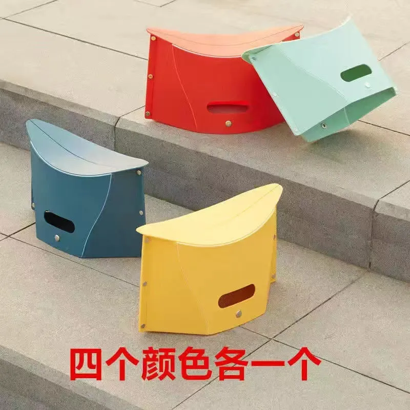Modern Simple Foldable Plastic Stool 026 for Picnic BBQ Camping Painting