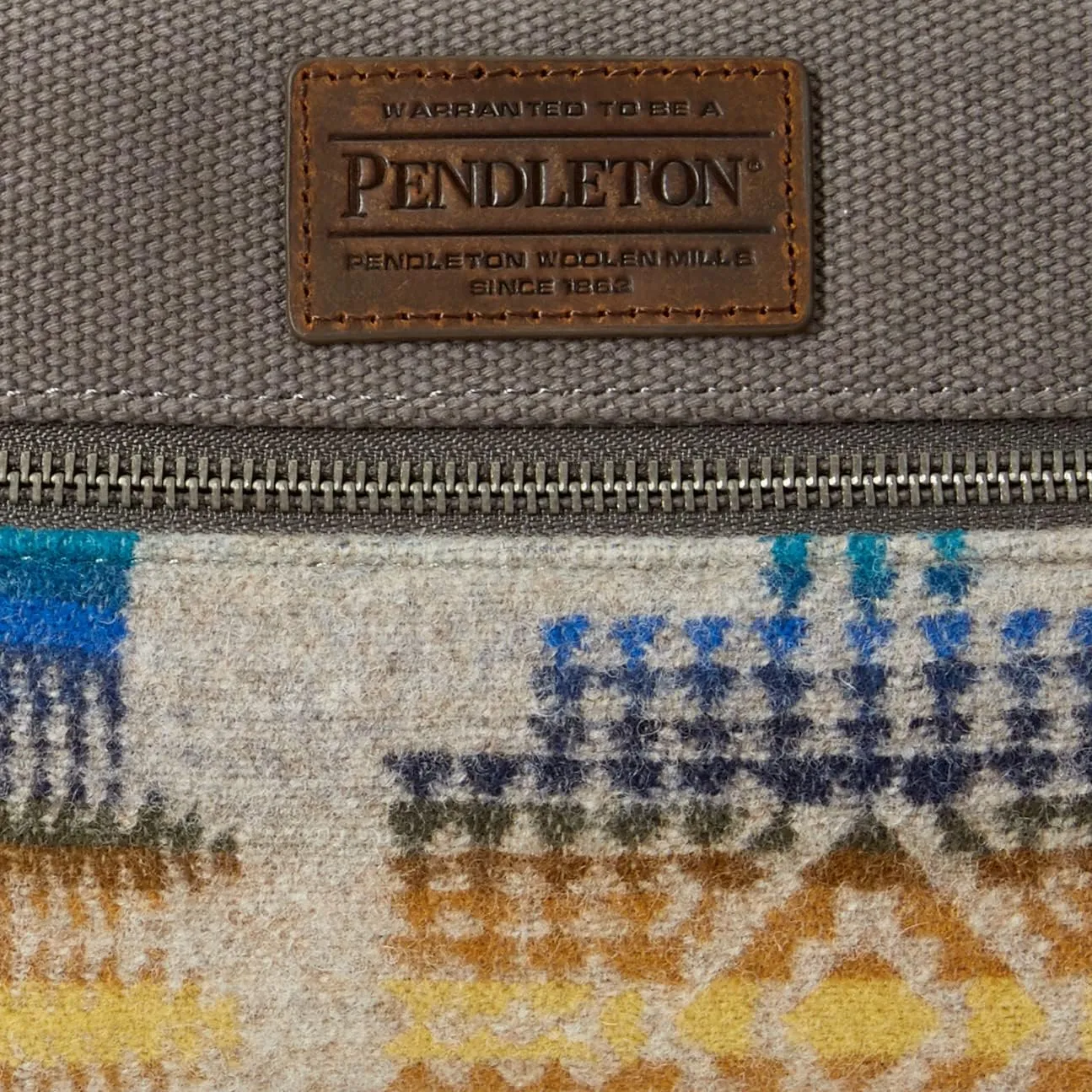 PENDLETON Men's Carryall Pouch