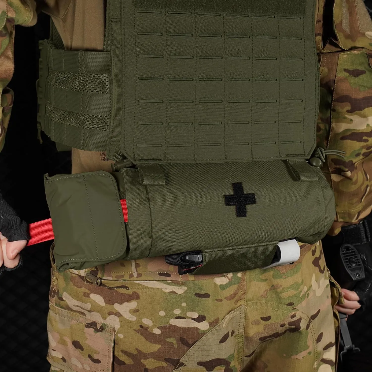 PETAC GEAR Tactical First Aid Drop Dump Pouch, Micro Medical Trauma Roll Up Drop Pouch EMT IFAK Sub Abdominal Carrying Bag with Hook-N-Loop (RG)