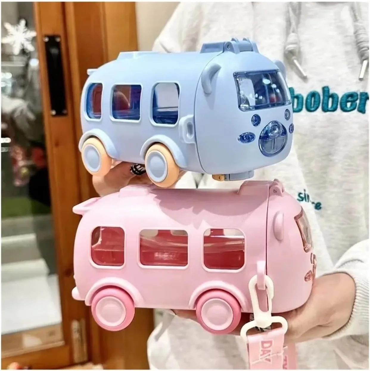 Portable Bear Water Bottle with Shoulder Strap Kid Cute Car Straw Water Cup Bus Shape Children's Water Bottle 500ml Drinking Cup(Yellow)