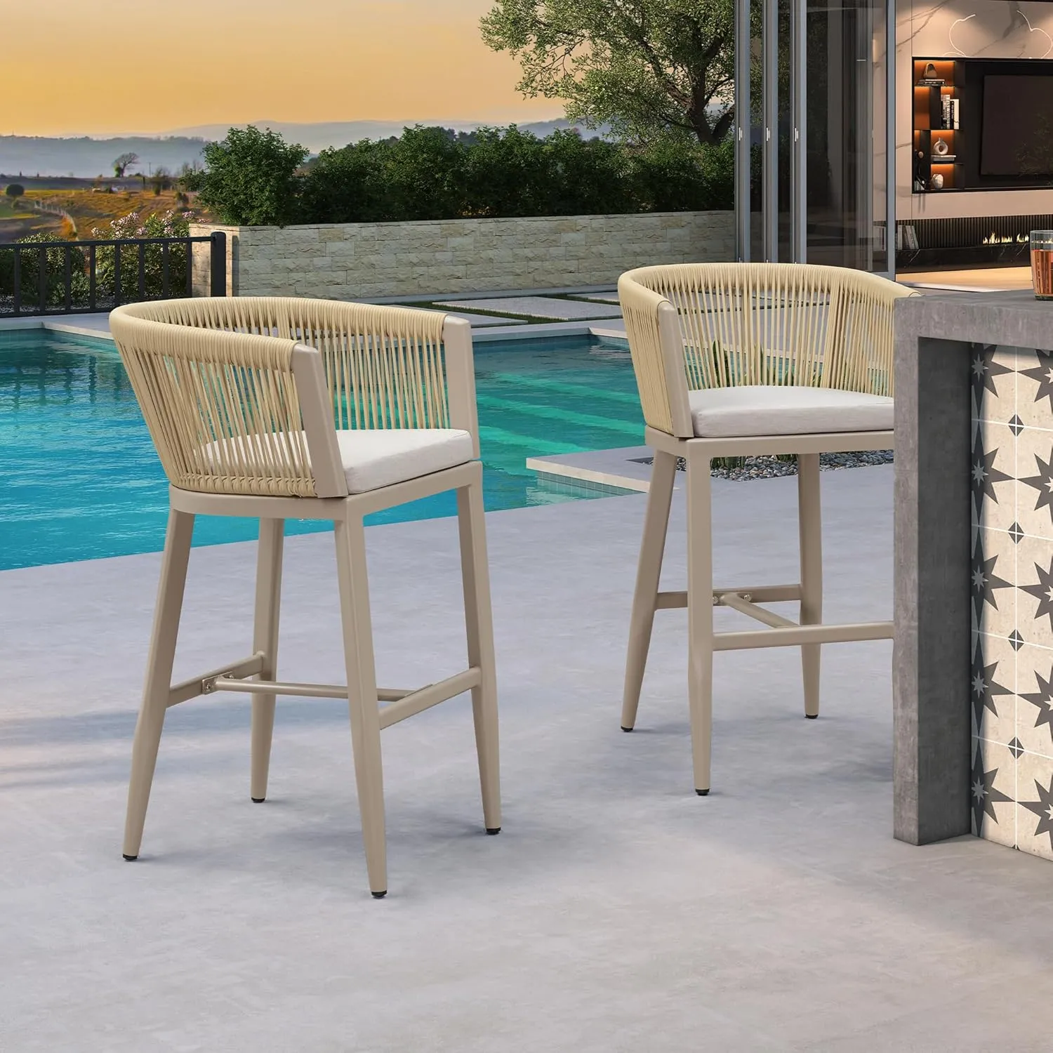 PURPLE LEAF Outdoor Bar Stools Set of 2 Wicker Bar Height Stool Bar Chairs Aluminum Barstool for Kitchen Garden Balcony Lawn Champagne