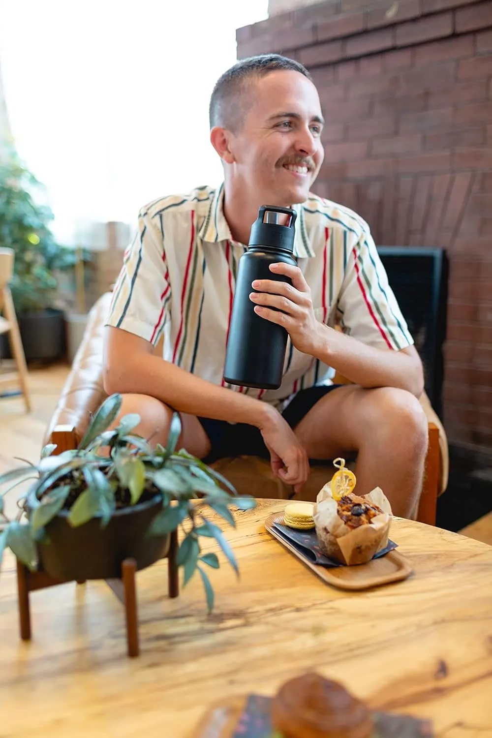 Simple Modern Water Bottle with Straw and Chug Lid Vacuum Insulated Stainless Steel Metal Thermos Bottles | Reusable Leak Proof BPA-Free Flask for Sports Gym | Summit Collection | 32oz, Black Leopard