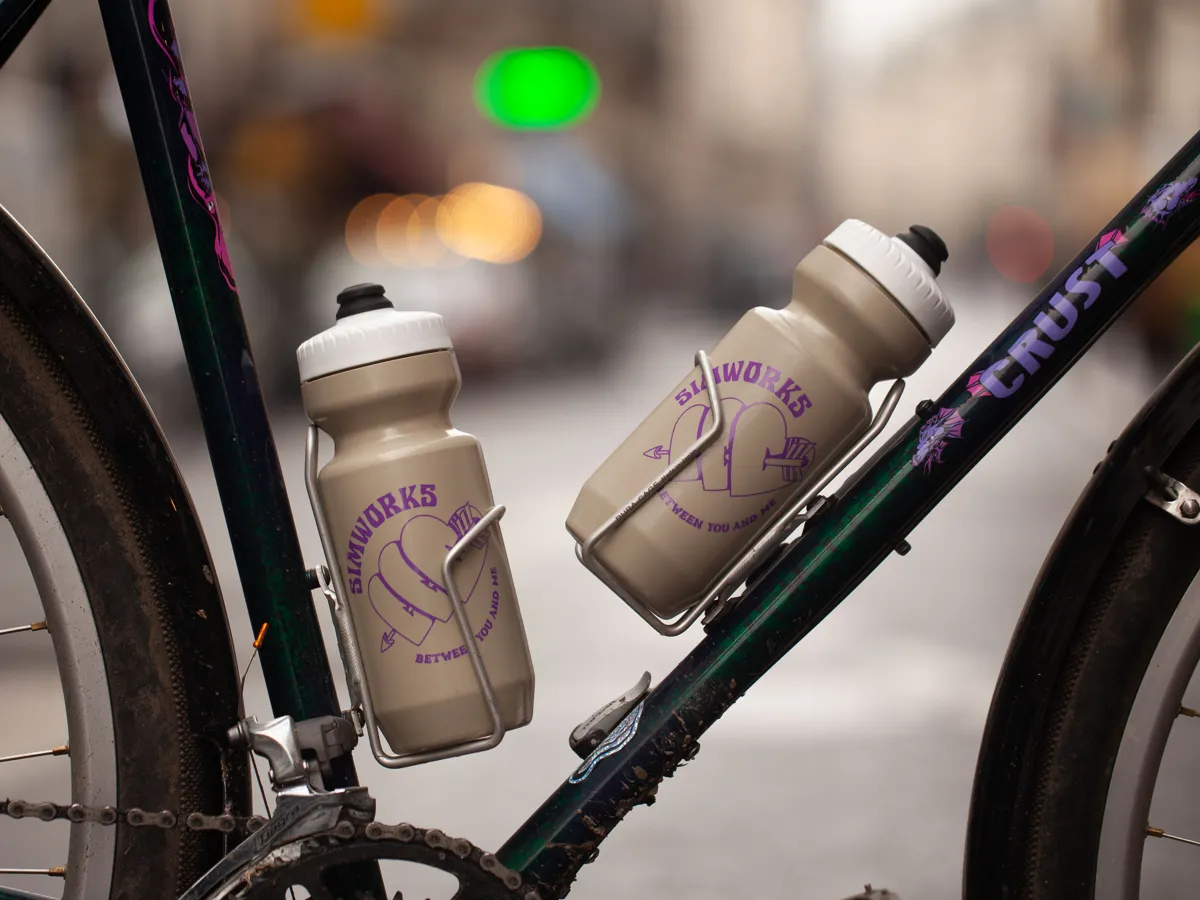 SIMWORKS HEART & ARROW BOTTLE