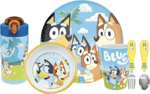 Zak Designs Bluey Kids Dinnerware Set Includes Plate, Bowl, Tumbler, Water Bottle, and Utensil Tableware, Made of Durable Material and Perfect for Kids (6 Piece Gift Set, Non-BPA)